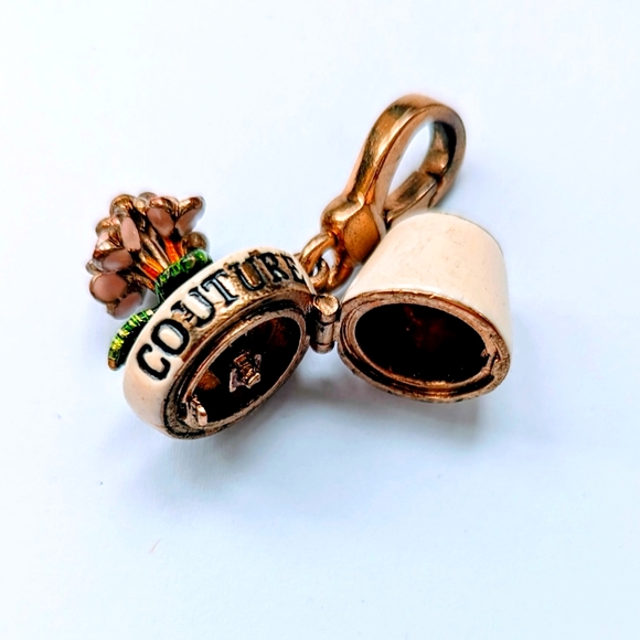 Rare find Juicy Couture flower pot charm - Picture 3 of 4
